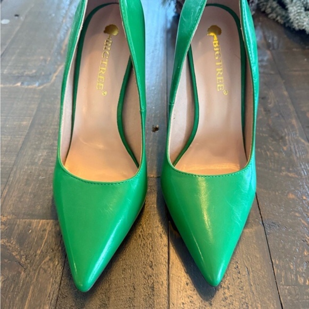 Green High Heels by